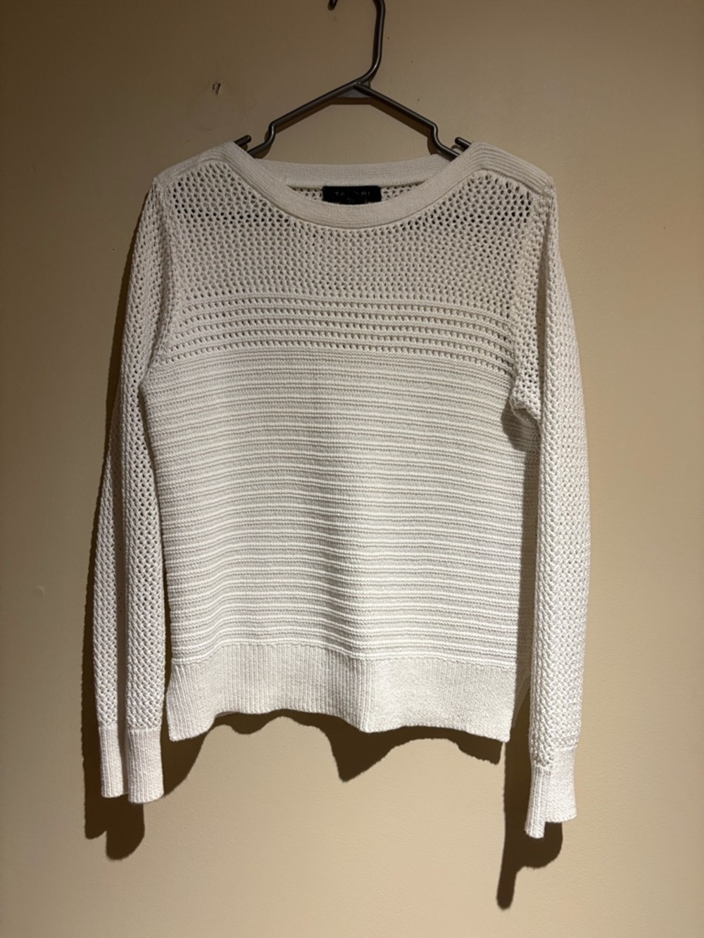 Tahari Boat Neck Knit Sweater Size Large White Side Slits